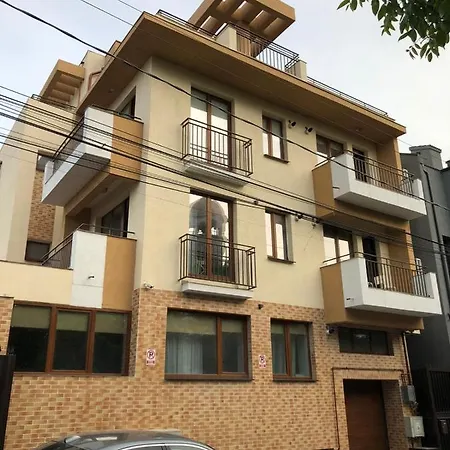 Orange Apartment-brilliant Констанца