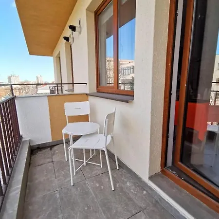 Orange Apartment-brilliant *